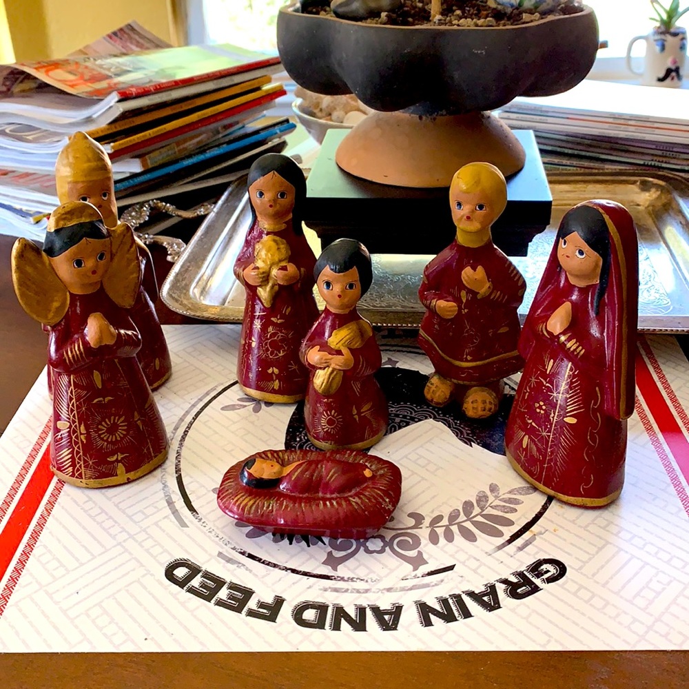 SET of 7 hand painted pottery nativity Mexico